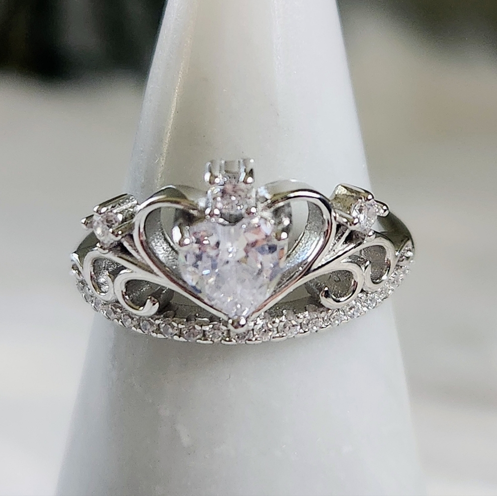 NWT Ryze White Frost Cubic Zirconia .925 Sterling Silver Crown Ring - Size 7.75 - Picture 3 of 9